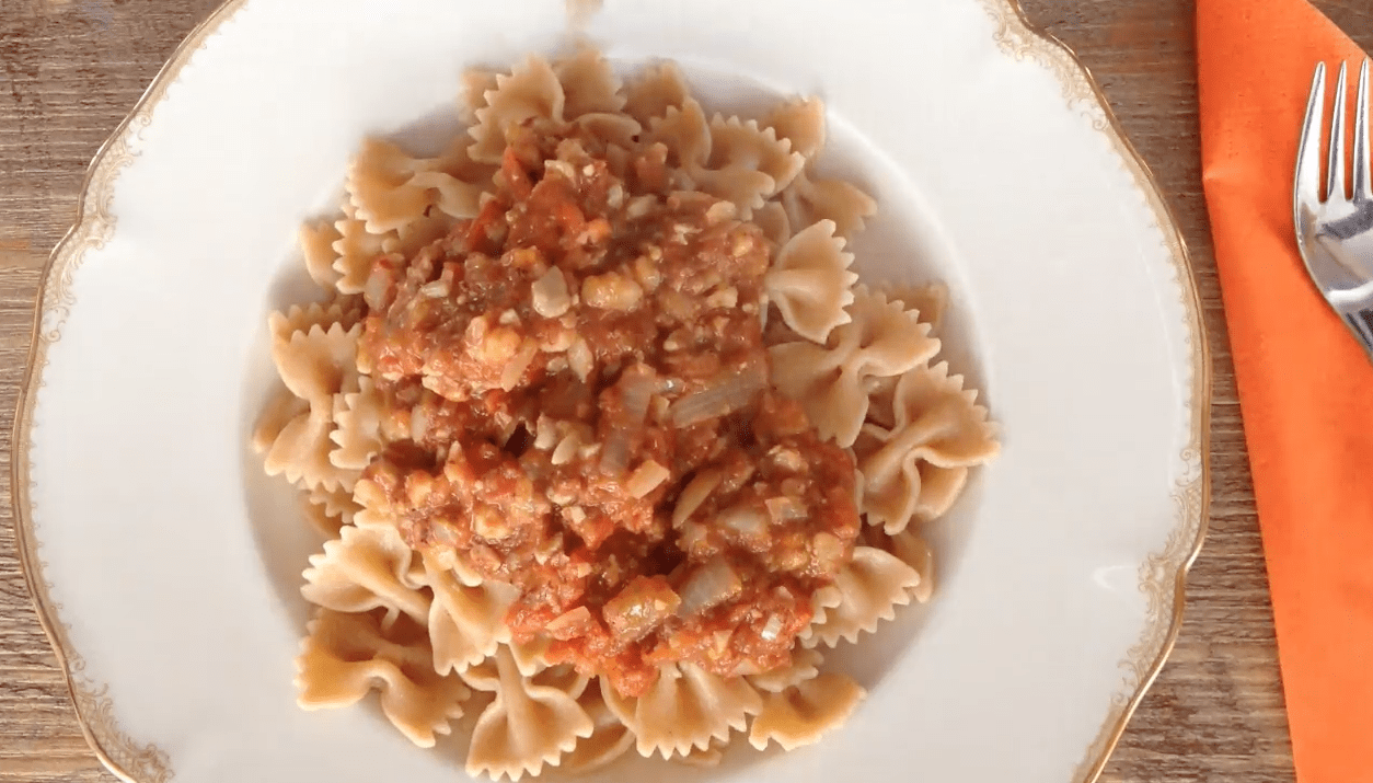 clean eating bolognese sauce with nuts