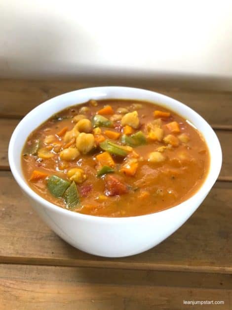 Easy chickpea curry recipe (Chana Masala) - under 30 minutes!
