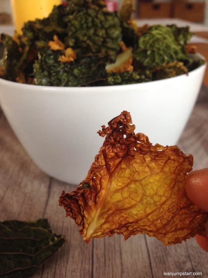 savoy cabbage chips closeup