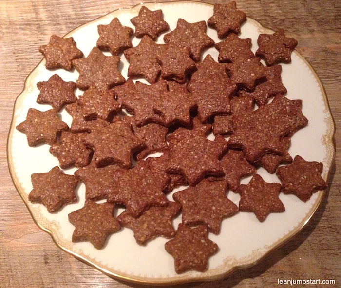 Healthy Christmas Cookies: Awesome clean eating cinnamon stars