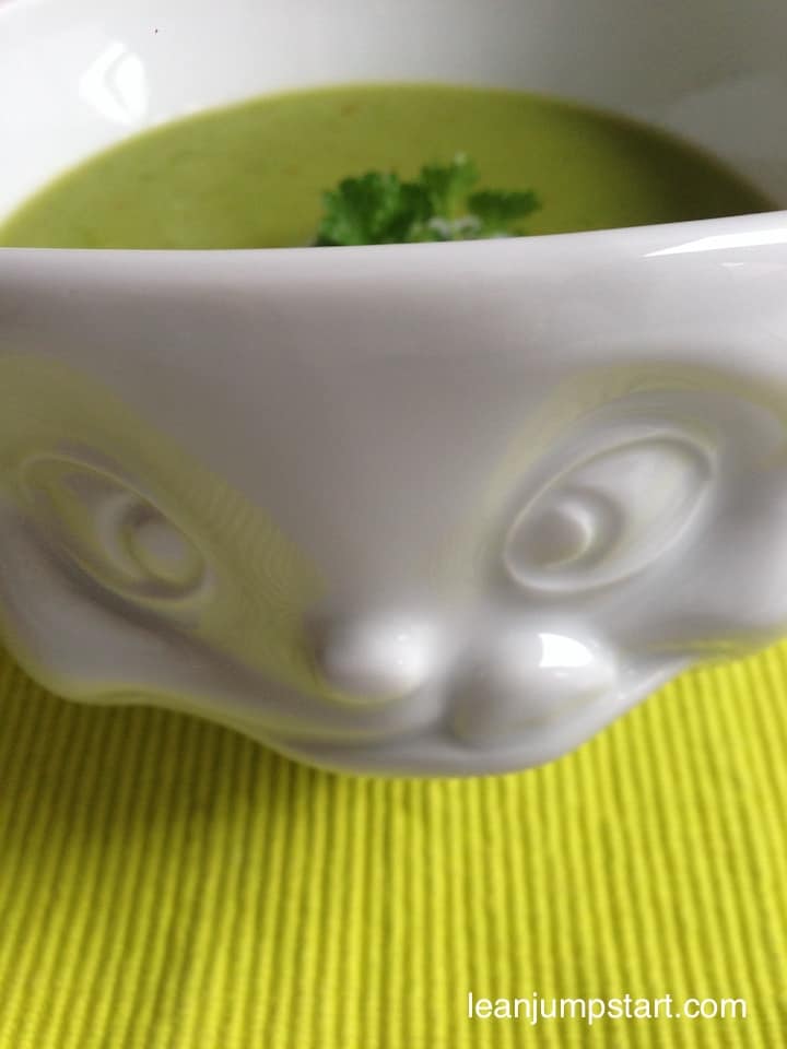 split pea soup bowl