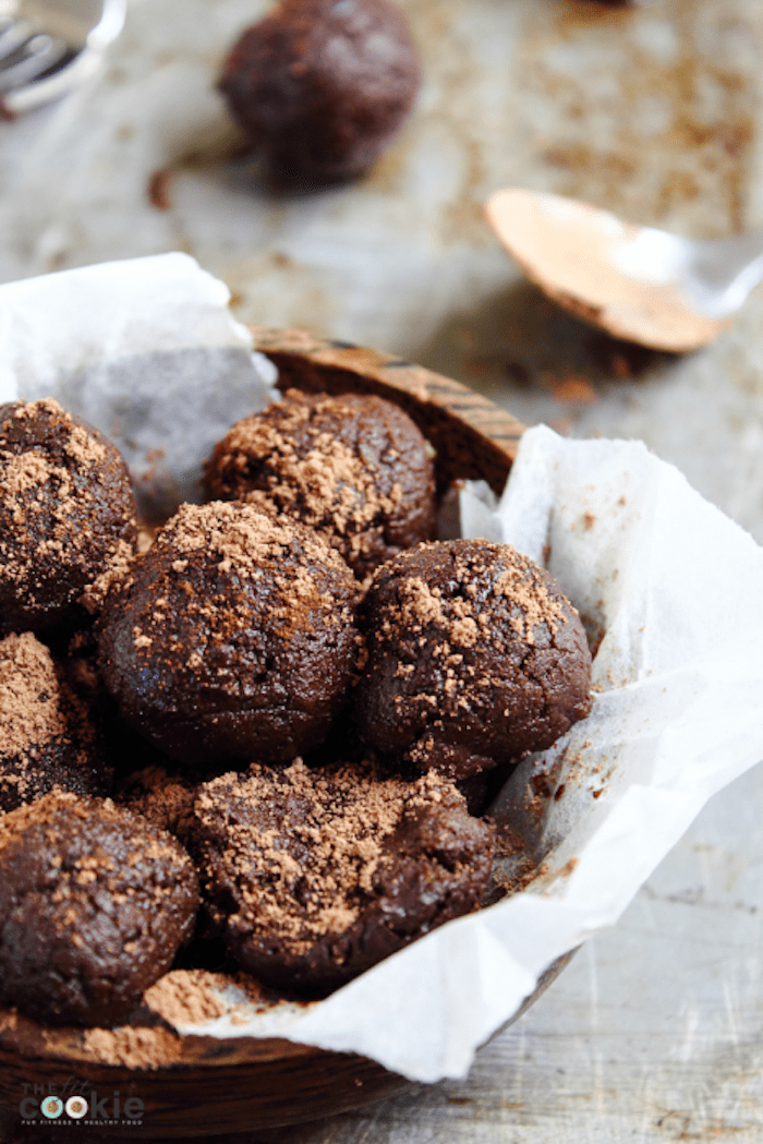 Healthy Chocolate Protein Bites