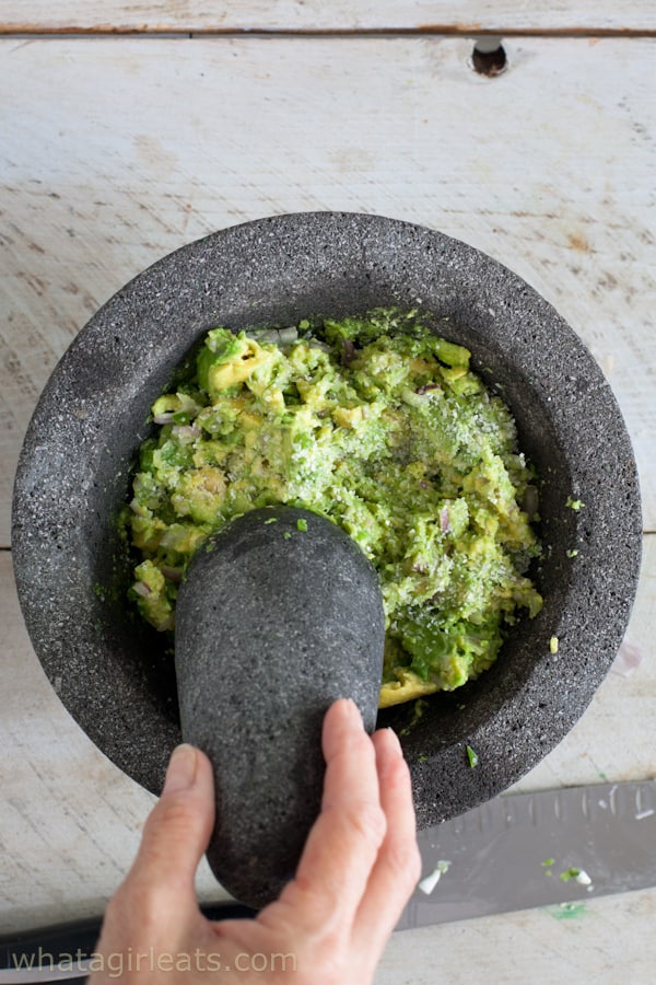 spicy guacamole