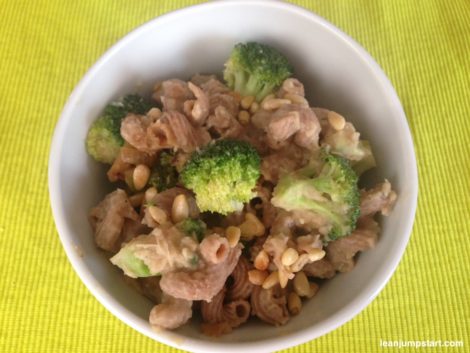 https://leanjumpstart.com/wp-content/uploads/2018/06/white-bean-pasta-recipe-470x353.jpg