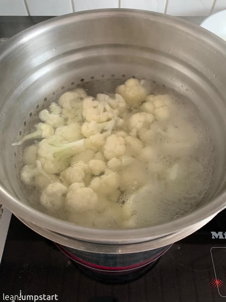blanching cauliflower in hot salt water